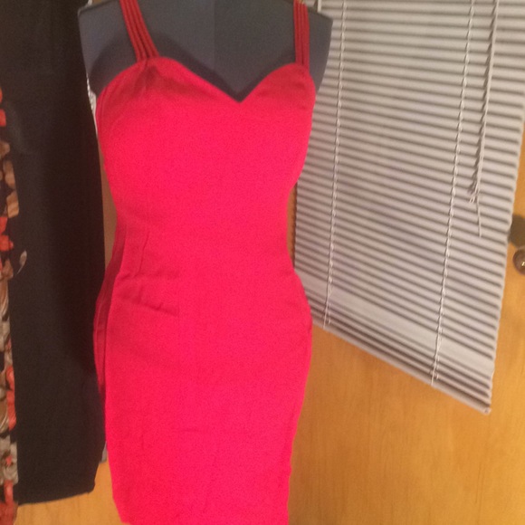 Red hot little number for your hot dates. - Picture 4 of 4